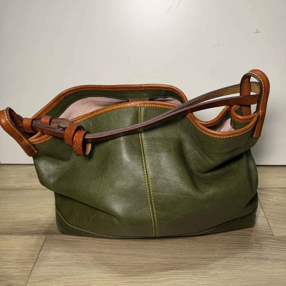 Dooney & Bourke good used